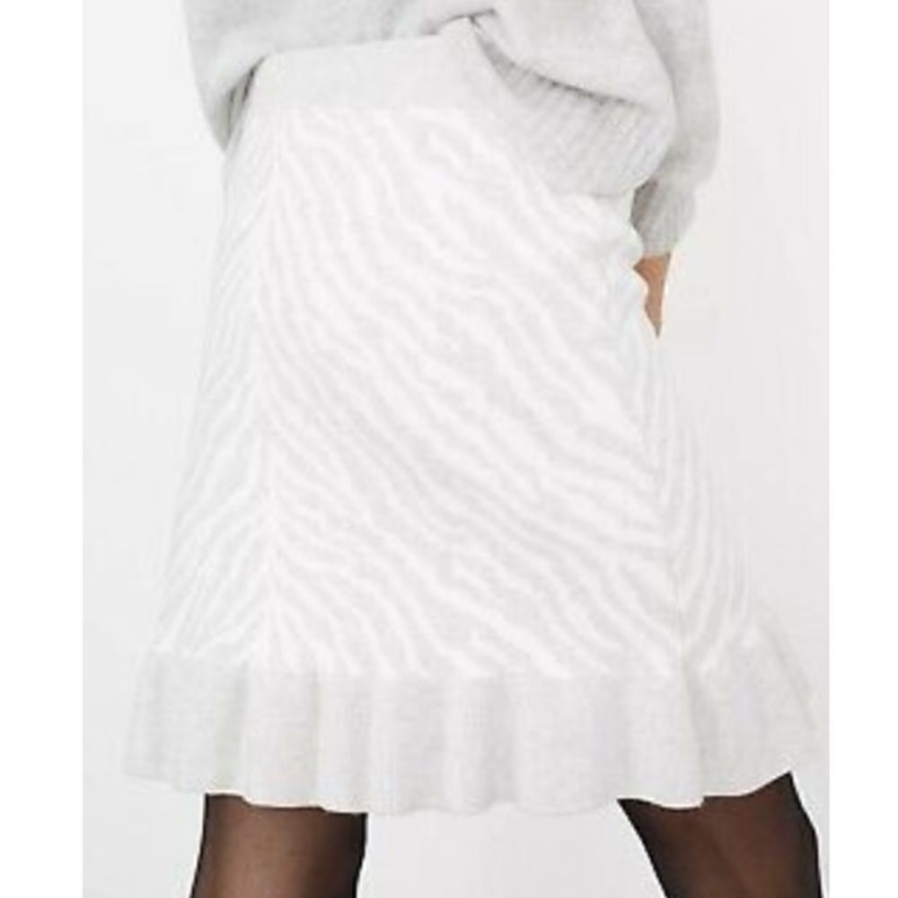 Dolan left coast  zebra ruffle knit mini skirt - Picture 4 of 14